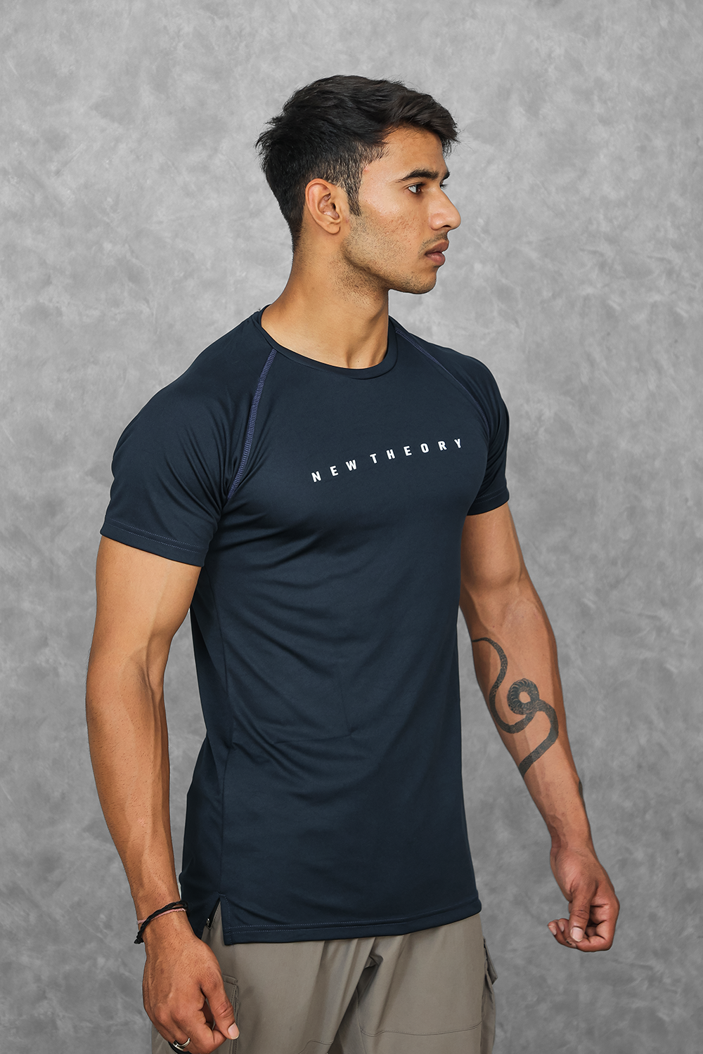 Insignia T-Shirt - Navy