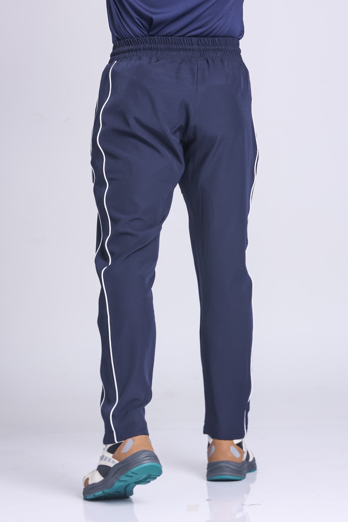 Navy blue track pants online