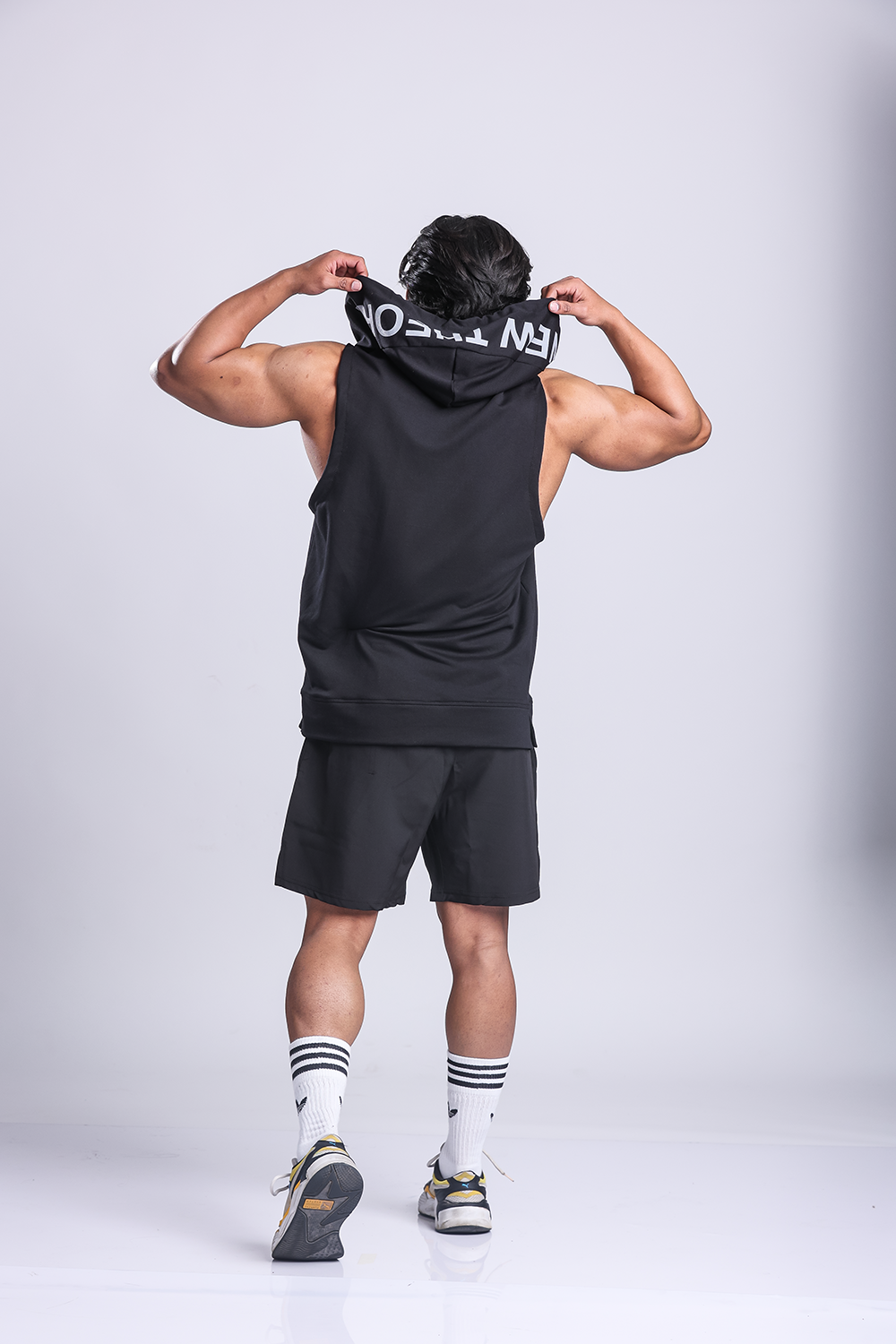 Buy Athletic Training Sleeveless Hoodie- Black for Men Online @Best Price  in India: New Theory – New Theory